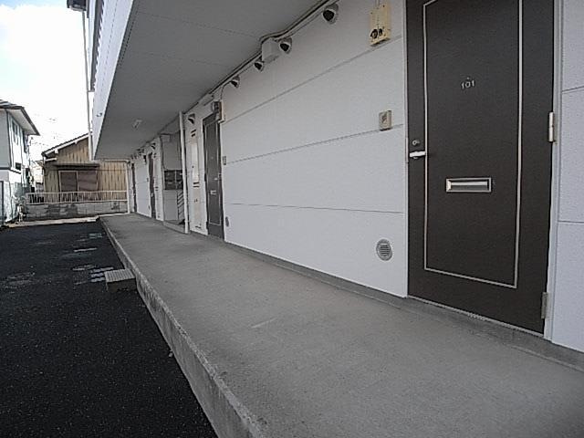 ソレイユハイツの玄関