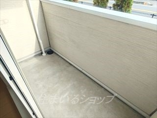 安芸高田市吉田町山手のアパートのバルコニー