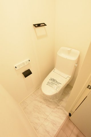 【トイレ】 | Casa Monte Riso (カーサ モンテ リーゾ) | 温水洗浄便座