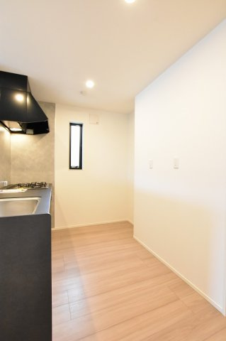 【居間・リビング】 | Casa Monte Riso (カーサ モンテ リーゾ)