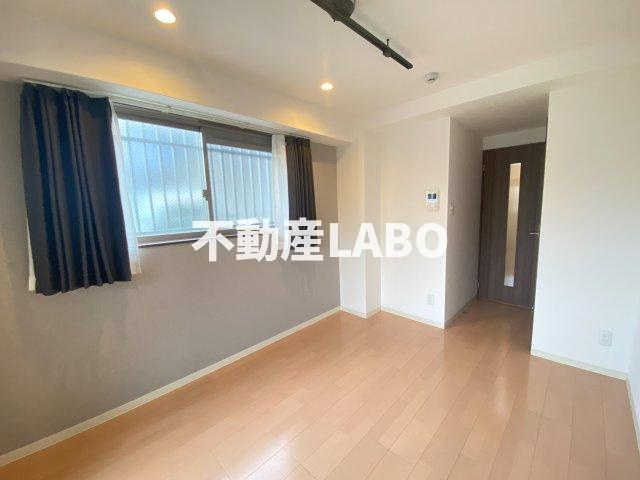 Co.labo天王寺の洋室