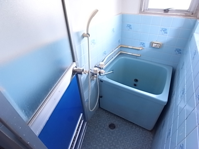 垂水八木ハイツの浴室