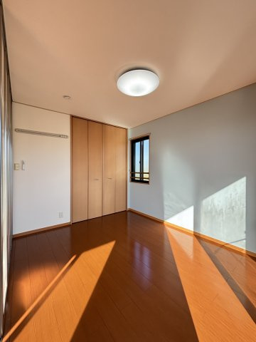 リビングタウン弓ヶ浜Ｃ棟の洋室