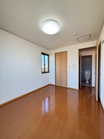 リビングタウン弓ヶ浜Ｃ棟の洋室
