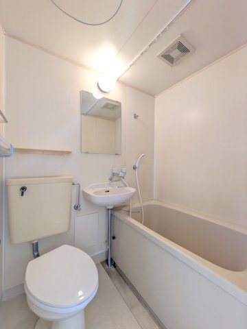 内ヶ島サンハイツの浴室