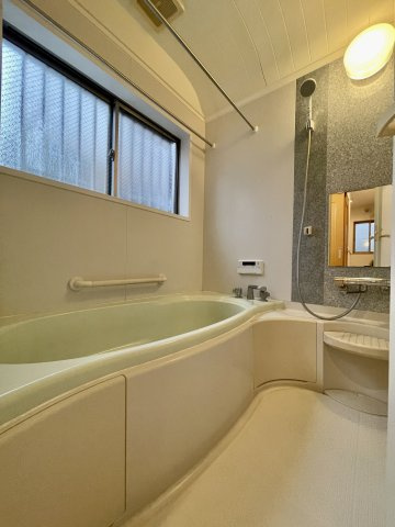 板橋区舟渡2丁目　緑豊かな環境　リフォーム住宅の浴室
