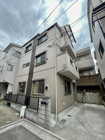 板橋区舟渡2丁目　緑豊かな環境　リフォーム住宅の外観