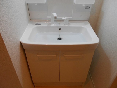 【洗面所】 | エテルナ | 明るい洗面所です