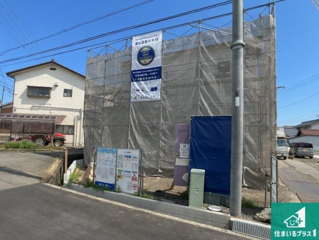 加東市北野　新築一戸建ての外観|周辺は落ち着いた街並みの住宅地！子育てがしやすい住環境です！まだ未完成ですが、現地でしかわからない事もございます。是非一度ご覧ください。