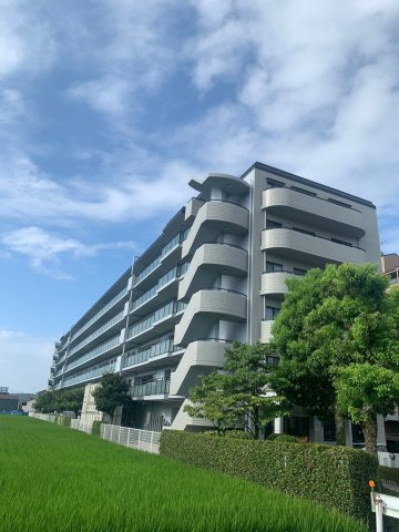 アルス京都山科の外観