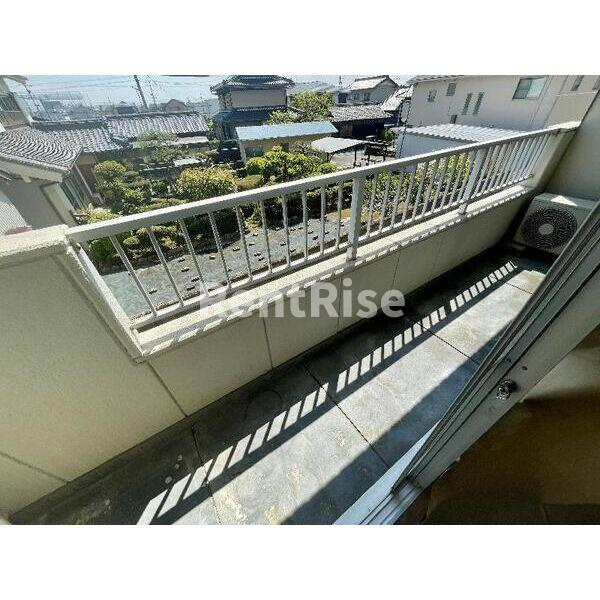 リアナ稲沢northのバルコニー