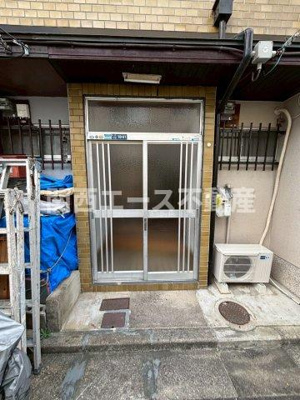 【エントランス】 | 松原１丁目貸家