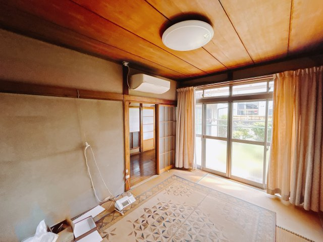 【中古戸建】高崎市聖石町の和室|和室でしか味わえない畳ならではの香りや素材で和のやすらぎを感じてください♪畳にはリラックス効果があるといわれています。のんびりするならやっぱり和室が一番ですね♪