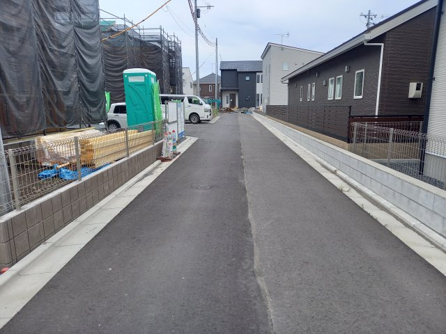 水戸市見川　12期の前面道路含む現地写真|前面道路含む現地写真です