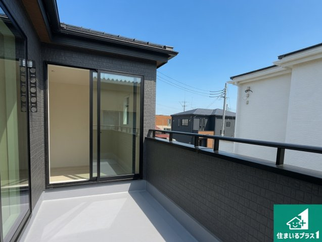加東市北野　新築一戸建てのバルコニー|日当たりのよいバルコニー！お部屋が開放的に！