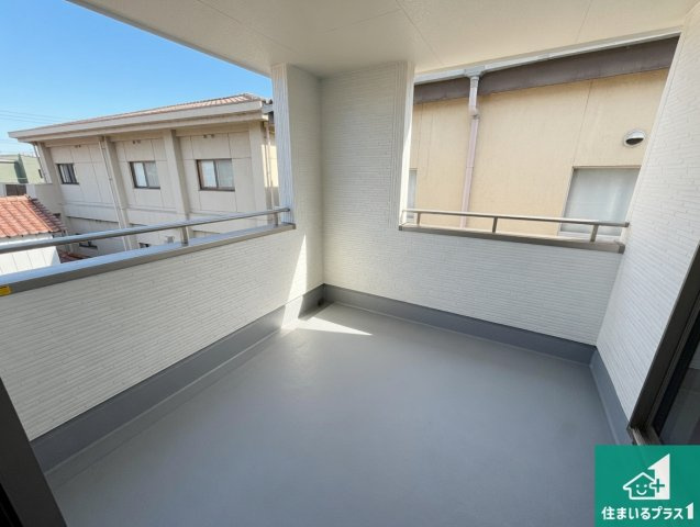 加東市北野　新築一戸建てのバルコニー|ワイドバルコニーは洗濯物を干すスペースが広いのでご家族が多くても安心！