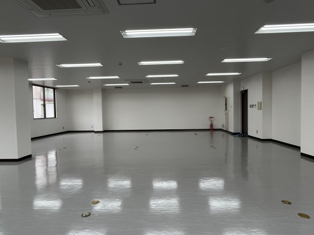 春日部市中央１丁目の事務所のその他