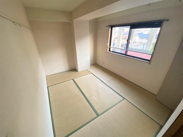 【寝室】