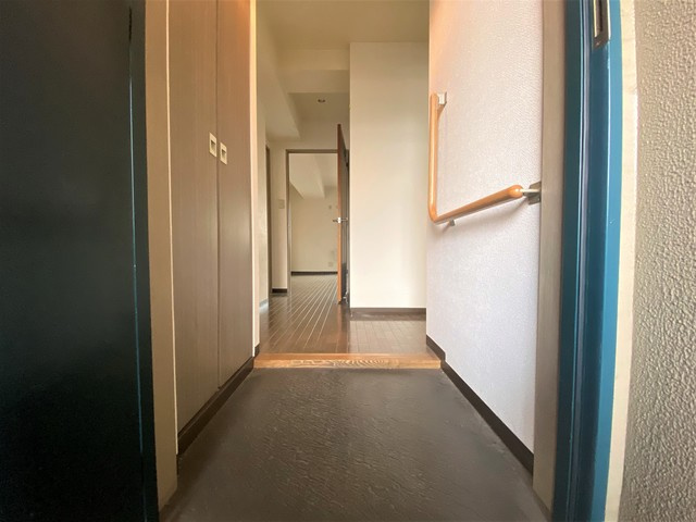 【玄関】