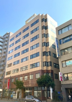 江坂・ミタカビルの外観