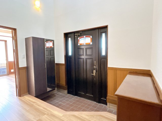 都城市姫城町の中古一戸建の玄関