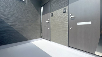 【エントランス】 | B