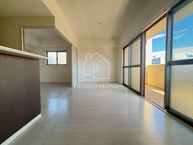 ドゥージエム京橋の居間・リビング