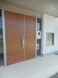 【エントランス】