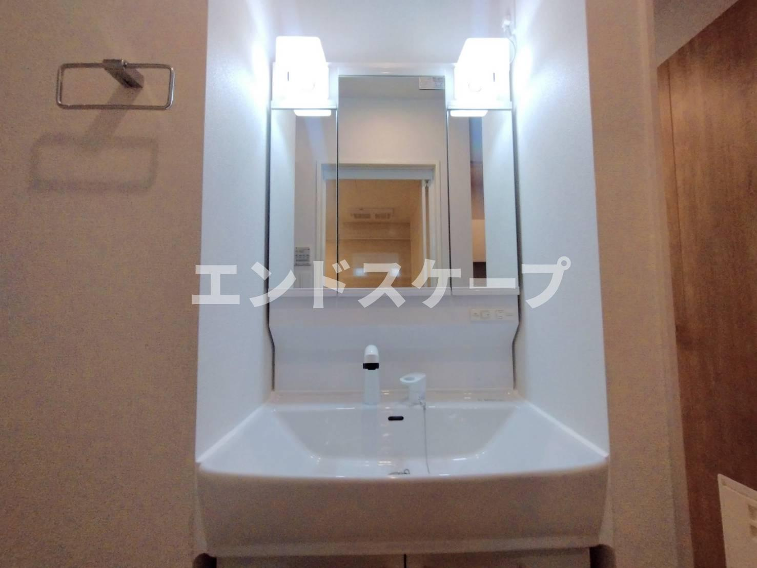 アンバーベル・Ⅰの洗面所|高崎、前橋のお部屋探しはエンドスケープまで！お客様の理想お聞かせ下さい♪