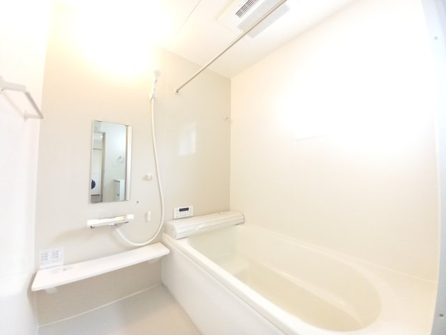 水戸市見川　12期の浴室|足が伸ばせる浴槽で、一日の疲れを癒してください～！リラックスタイムを～