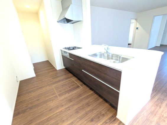 水戸市見川　12期のキッチン|ゆったりとしたキッチンなので、ノンストレスでお料理が楽しめます♪