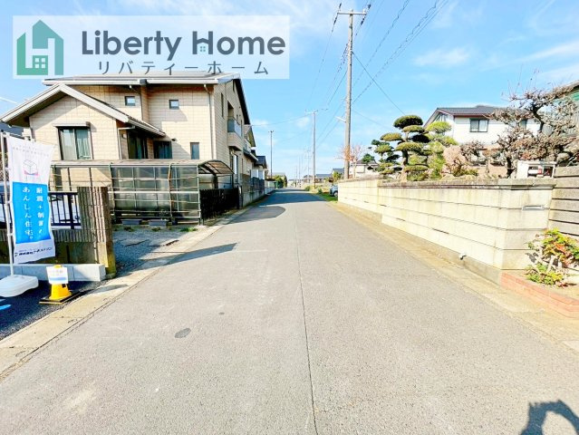 ひたちなか市平磯遠原町第1　新築戸建　1号棟の前面道路含む現地写真