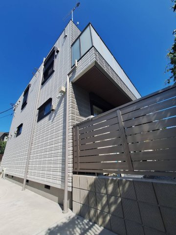 ＡＲＲＯＷＳ　ＨＯＳＨＩＫＡＷＡのエントランス