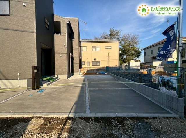 鴻巣市袋第2　新築戸建　リーブルガーデン01の前面道路含む現地写真