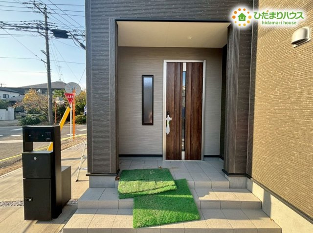 鴻巣市袋第2　新築戸建　リーブルガーデン01の玄関