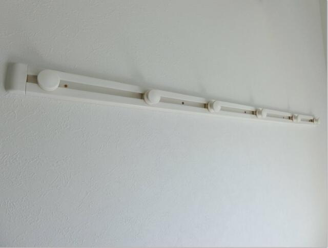 グランソレイユ大倉山のその他|壁付けハンガーレール