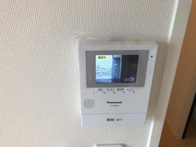 サンマロ上山口のセキュリティ|カメラ付インターホン（イメージ）
