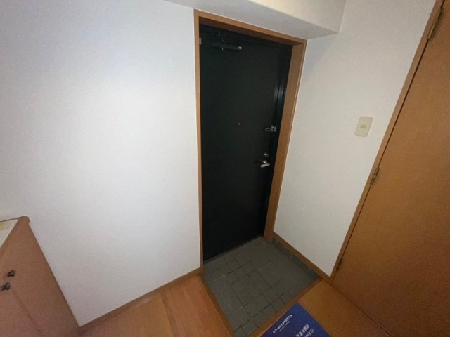 熊本市中央区新町２丁目の賃貸マンションの玄関