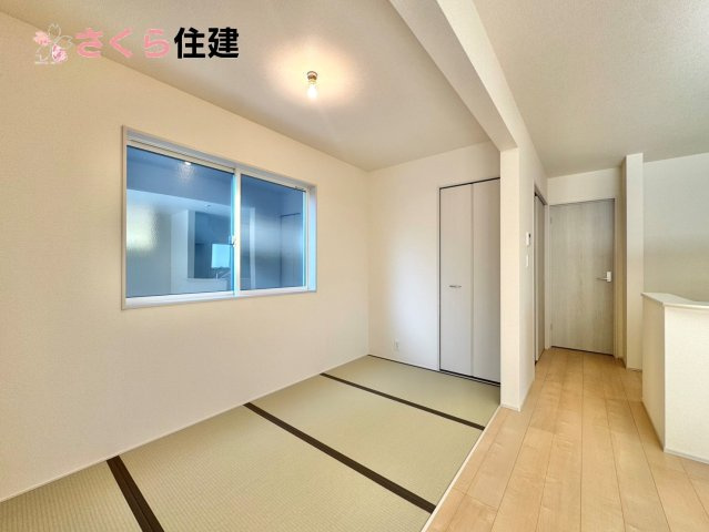 リーブルガーデン宇都宮今宮第6　２号棟の和室|扱いやすくデザイン性の高い畳の和室はお昼寝スペースや、お孫さんが泊まりに来たら客間にもなります。