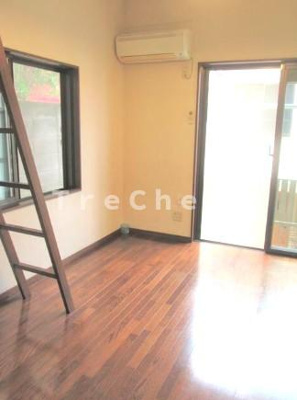 【内装】 | ひばりひるず