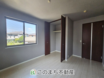 【寝室】 | 小山市大字粟宮692-4　中古戸建