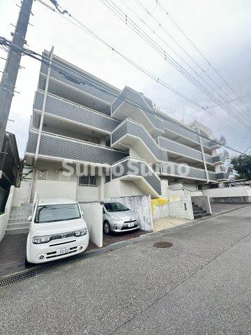 ゴールドクレスト垂水の駐車場|駐車場です