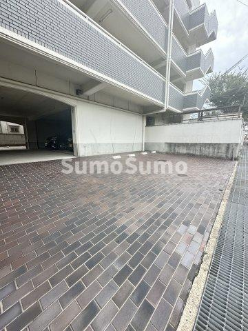 ゴールドクレスト垂水の駐車場|駐車場完備です