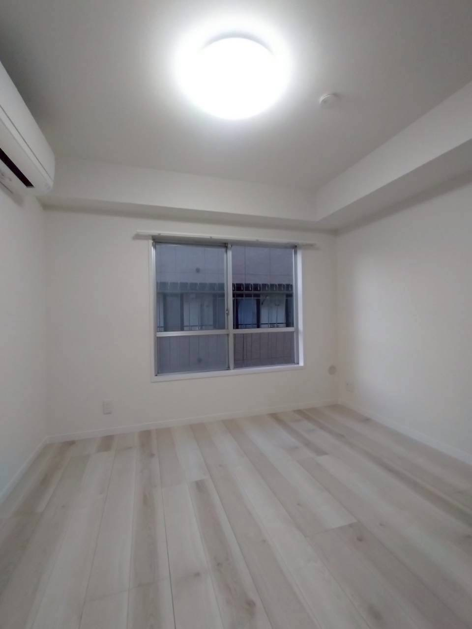 オークハイツ大倉山の洋室