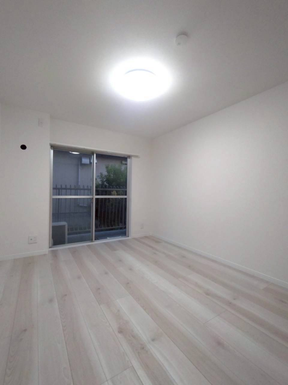 オークハイツ大倉山の洋室