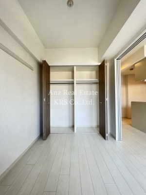 【収納】 | プレサンス阿波座ステーションフロント | 洋室部分のクローゼットです！大容量収納で便利！