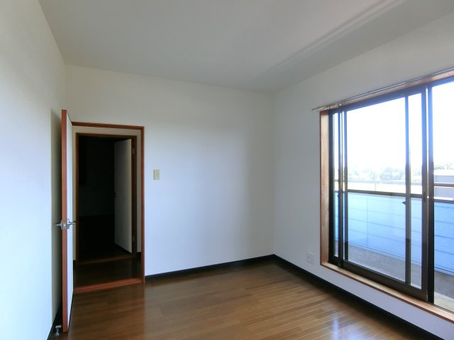 白子町八斗2418貸家の洋室