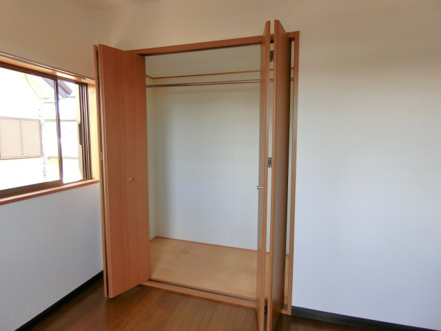 白子町八斗2418貸家の収納