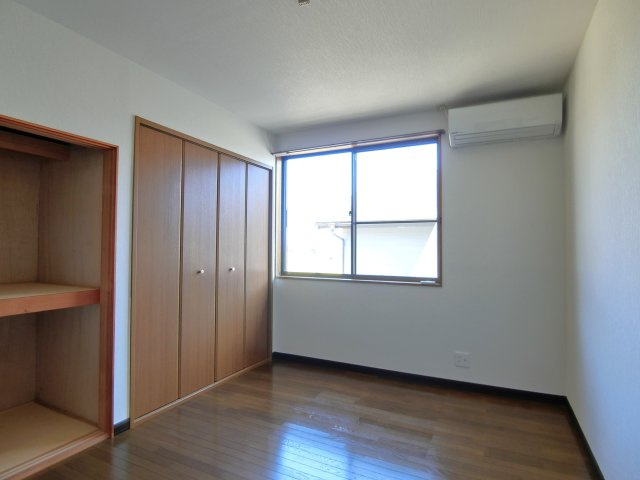 白子町八斗2418貸家の洋室