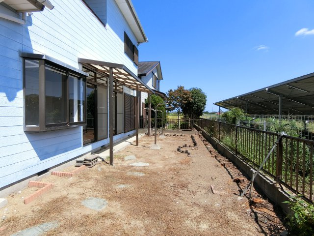 白子町八斗2418貸家の庭